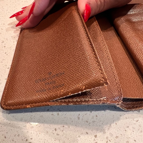 Authentic Louis Vuitton Kisslock Wallet Monogram - Picture 9 of 9